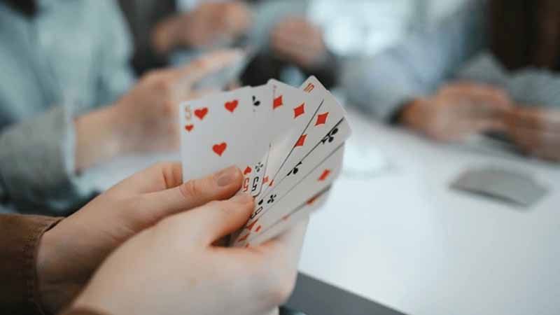 Trong Sâm Tứ Quý Có Chặn Được Đôi 2 Không?